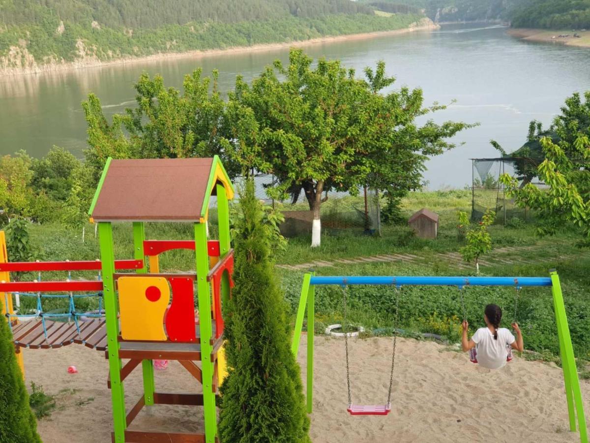 Family Hotel Borovitsa Pŭdartsi 外观 照片